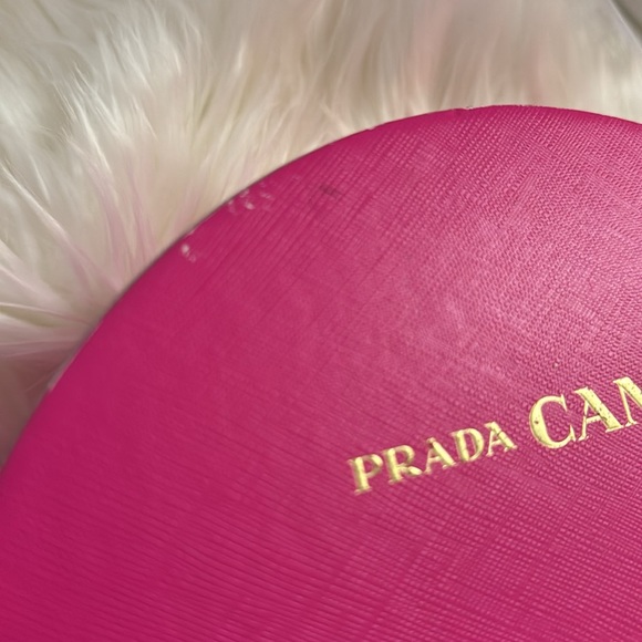'Prada Candy' Round Box (gift box) - Picture 3 of 7